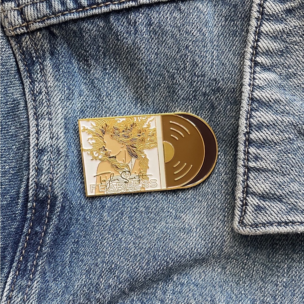 Fearless Enamel Pin | Fan Pin - Picture 1 of 4